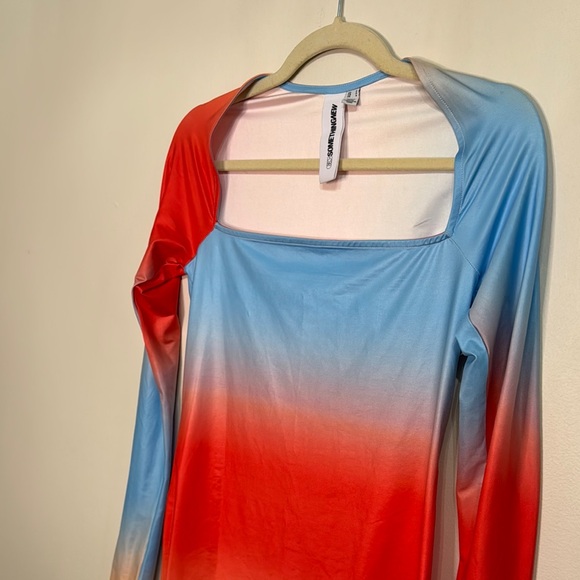 SomethingNew Emily Long Sleeve Gradient Dress NWT - Picture 3 of 5